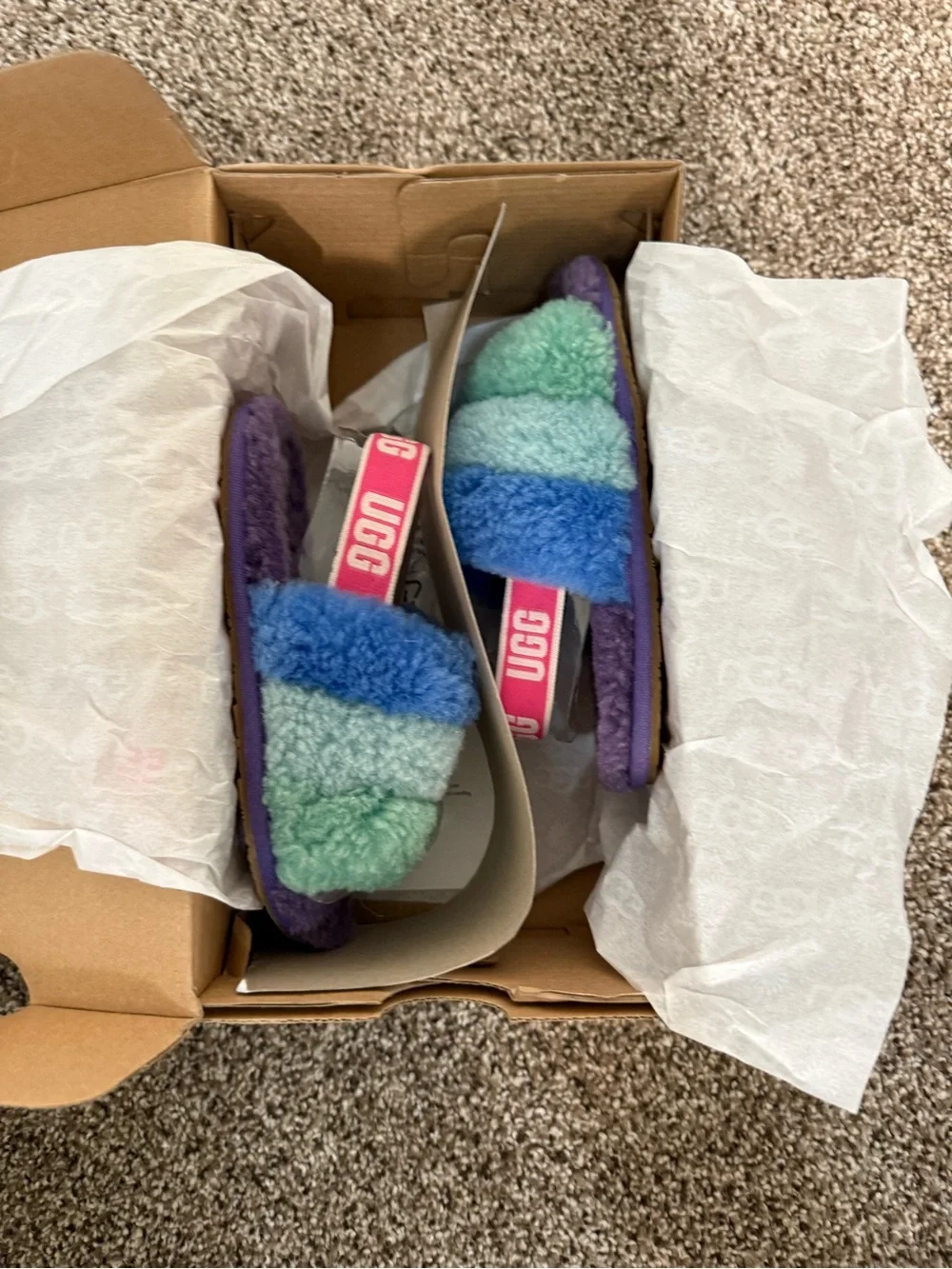 UGG Kids Pastel Multi-Color Fluff Slide - Green/Blue/Purple size 11 toddler